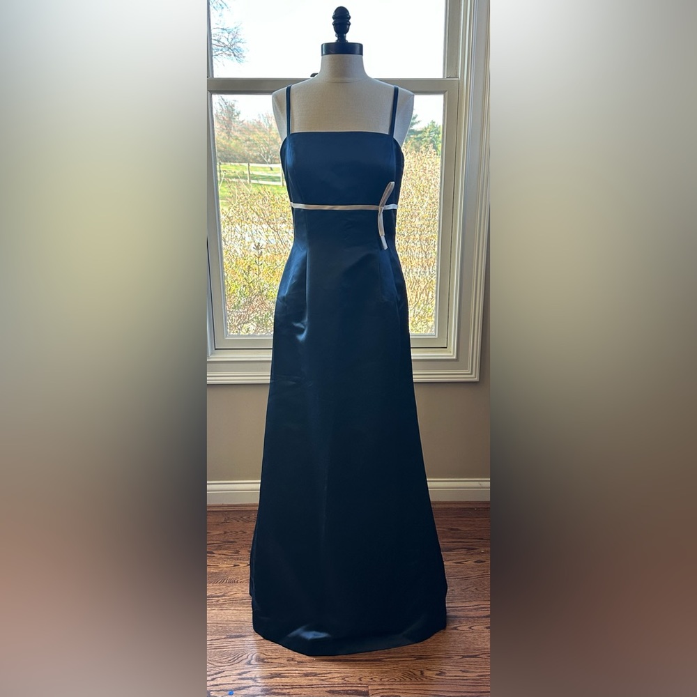 Bill Levkoff NWT Navy Satin Maxi Dress with White Trim